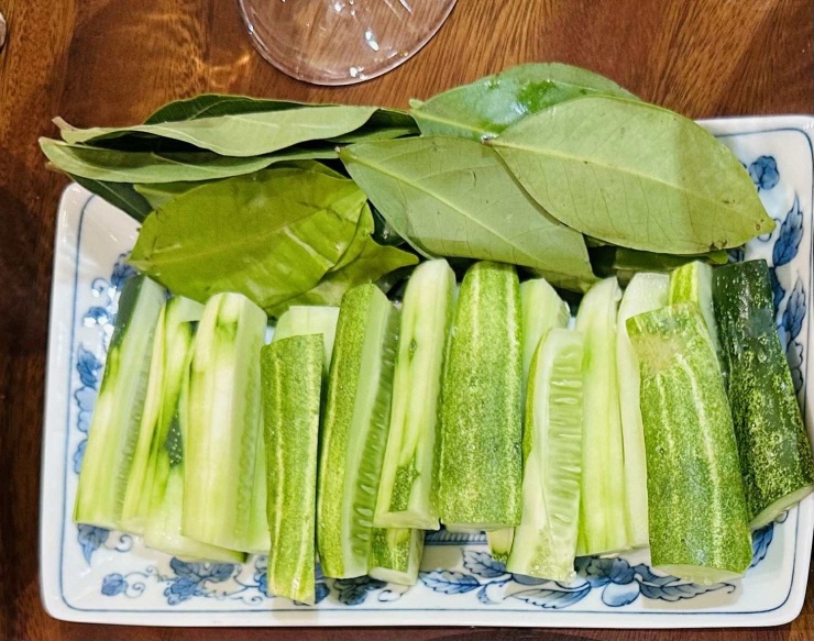 Dưa chuột có thể ăn sống hoặc chế biến các món ăn khác. Ảnh: Ban Mai