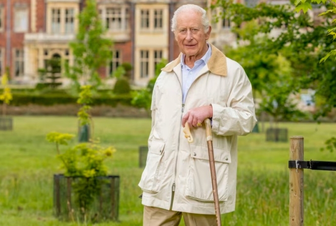 Vua Charles tại khu điền trang Sandringham hồi tháng 5. Ảnh: Millie Pilkington/Sandringham Estate/PA