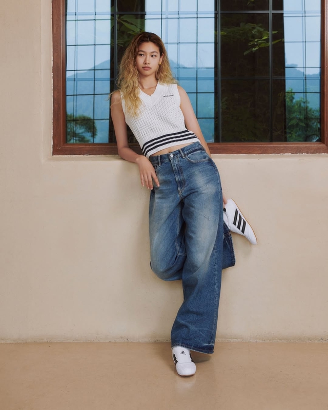 Bản phối mùa đông ấm áp với áo dệt kim họa tiết vặn thừng - Ảnh 1.