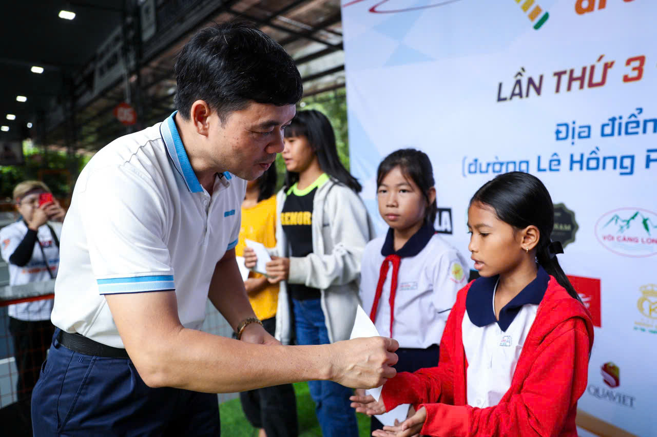 Báo Thanh Niên sẽ trao 400 triệu đồng tại giải pickleball Cùng con đi tiếp cuộc đời - tranh cúp PASSION002- Ảnh 1. Báo Thanh Niên sẽ trao 400 triệu đồng tại giải pickleball Cùng con đi tiếp cuộc đời - tranh cúp PASSION002- Ảnh 1.