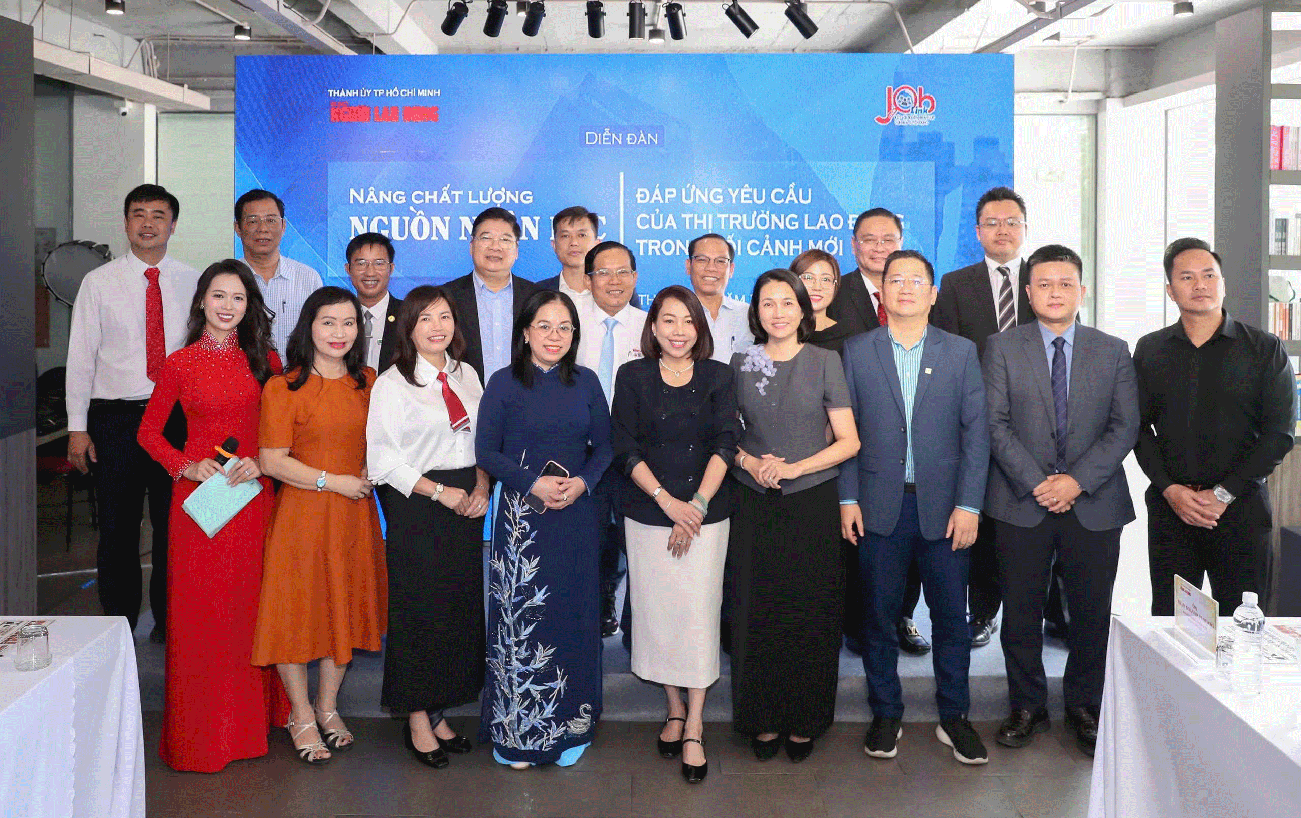 Bệ phóng nguồn nhân lực để phát triển bền vững - Ảnh 1.