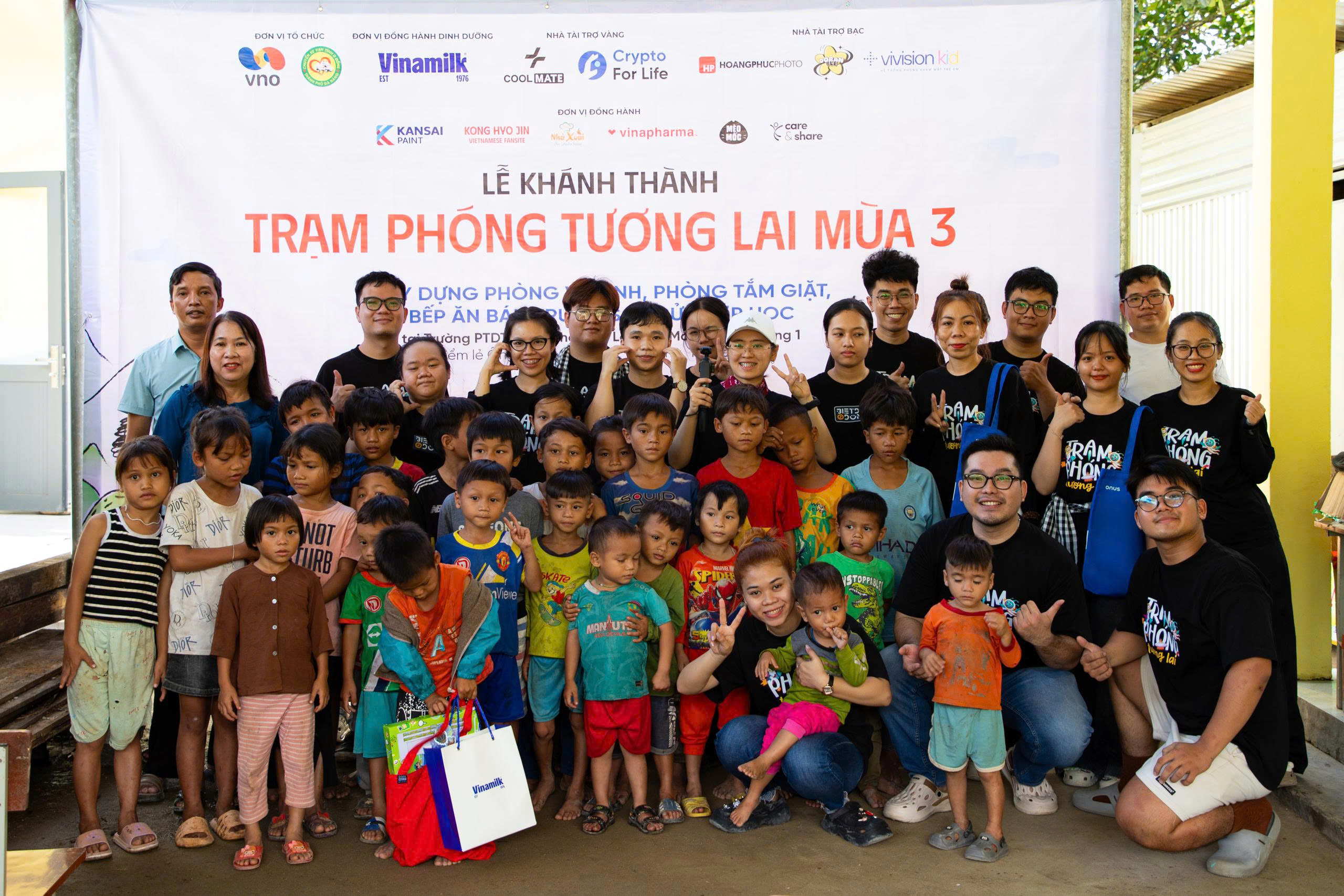 Bệ phóng ước mơ cho trẻ vùng cao - Ảnh 1.