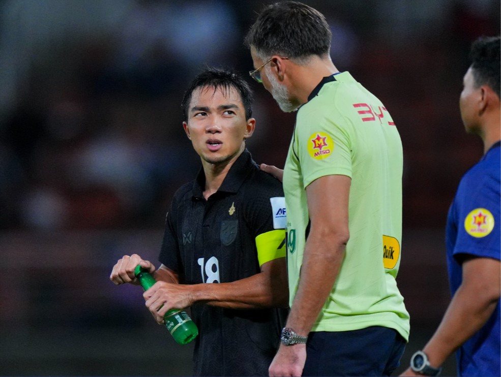 Bị chỉ trích vì suýt ra mắt thảm họa cùng đội Thái Lan, tân HLV người Mỹ Hudson nói gì?- Ảnh 1.