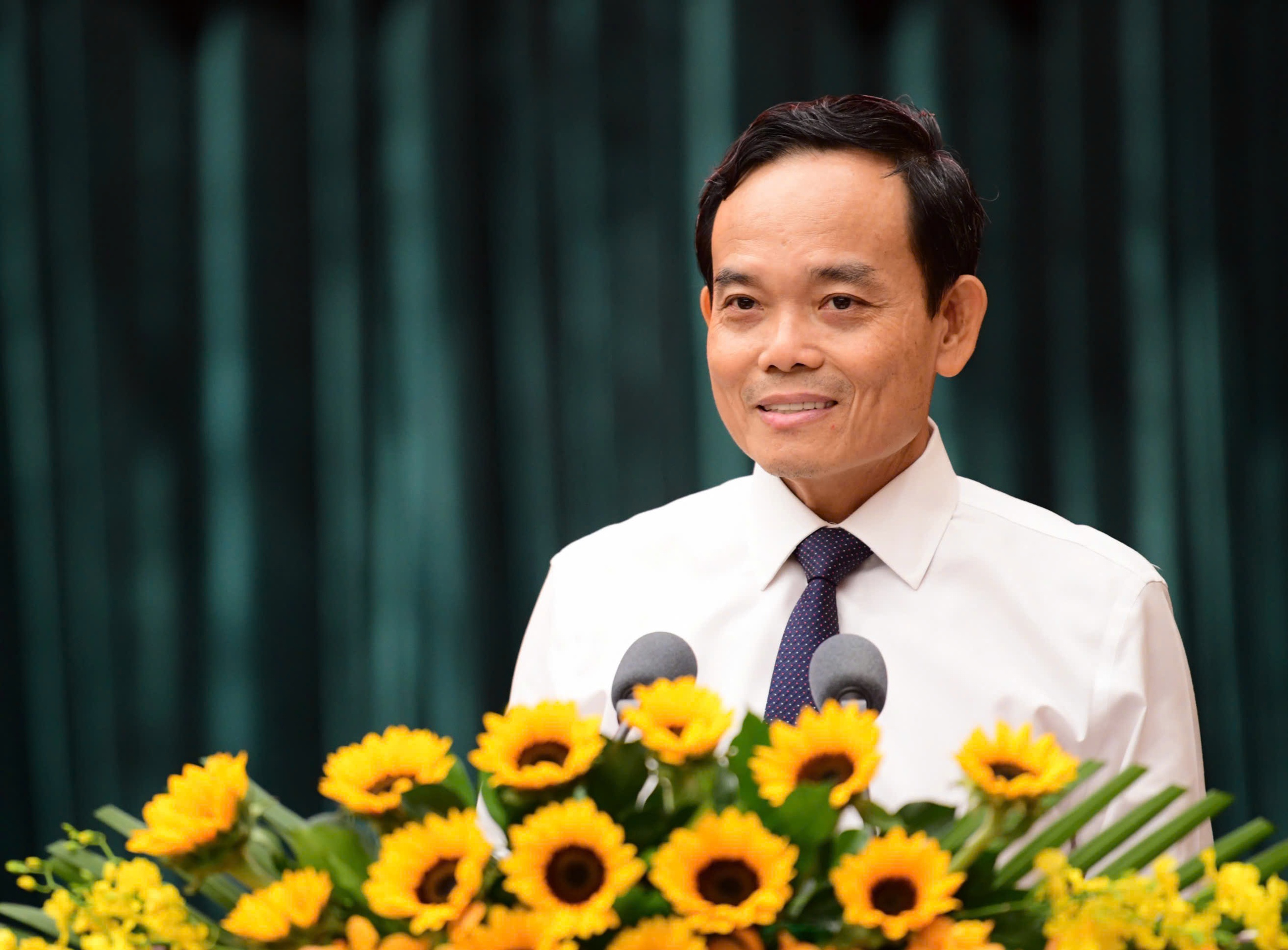 Bí thư TP.HCM Trần Lưu Quang: 'Tôi đã cho số mà chưa nhận tin nhắn phản ánh, kiến nghị từ cơ sở' - Ảnh 1.