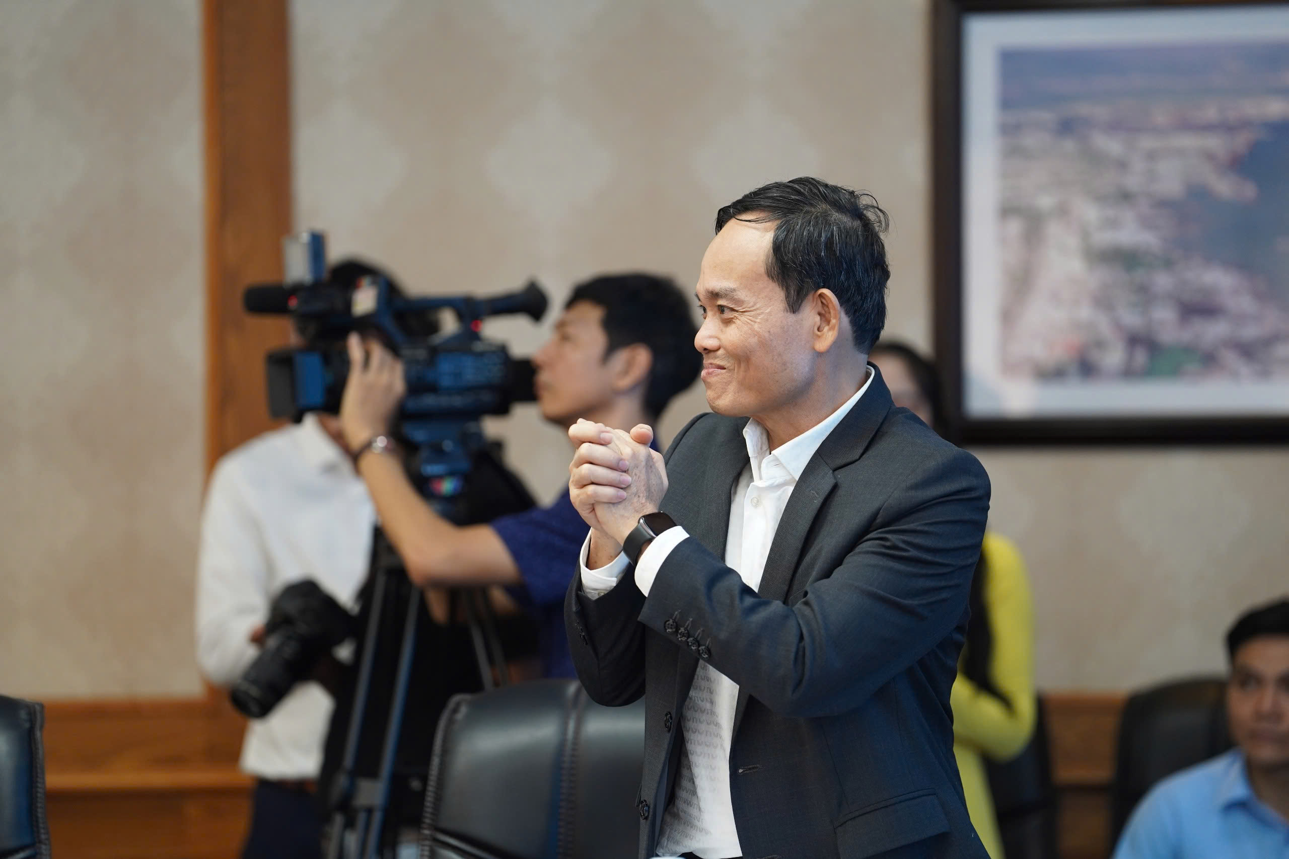 Lãnh đạo TP HCM làm việc với Tập đoàn Petrovietnam về hợp tác chiến lượ - Ảnh 1.