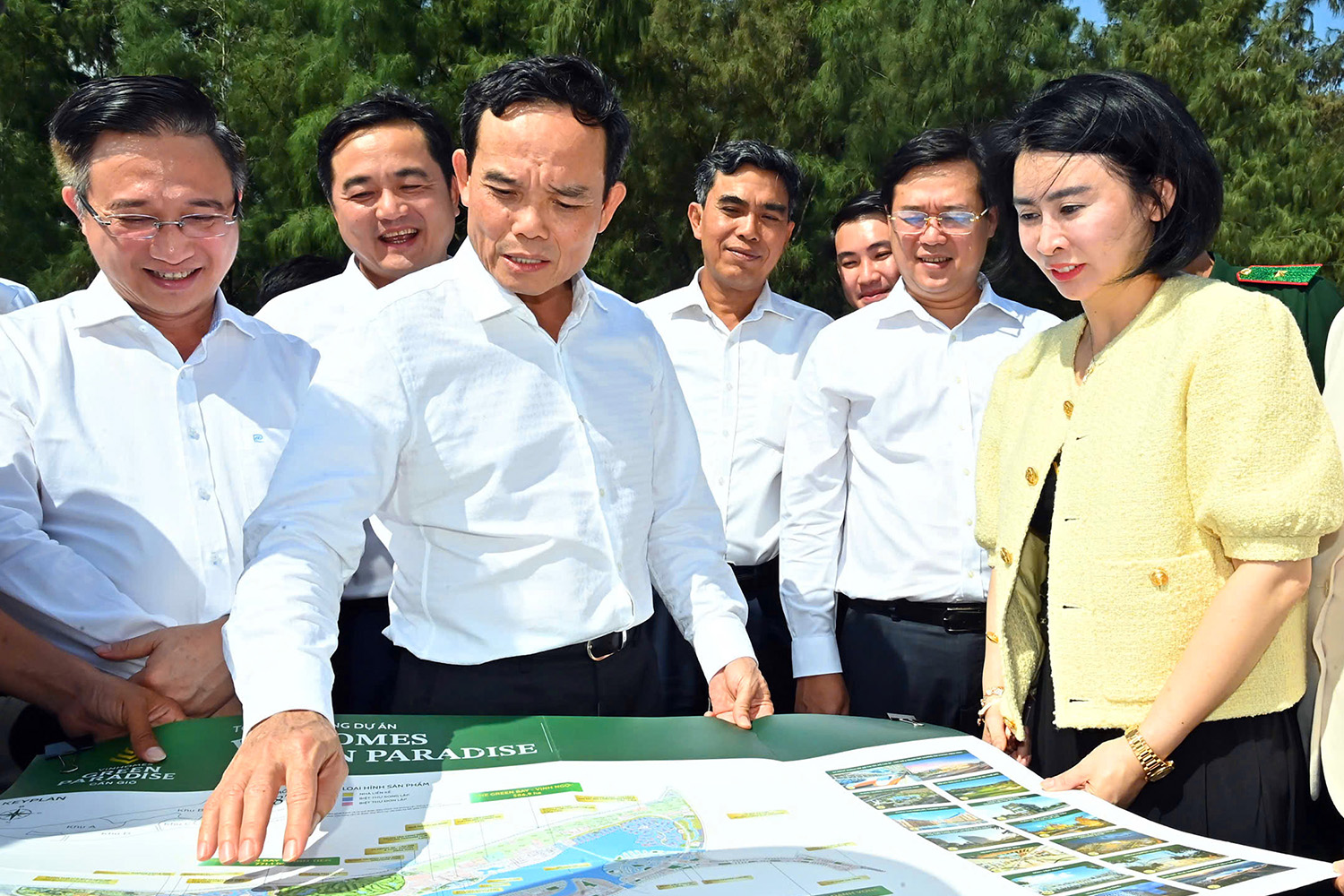 Bí thư Trần Lưu Quang khảo sát đô thị lấn biển Cần Giờ, yêu cầu thi công nhanh, đúng tiến độ - Ảnh 1.