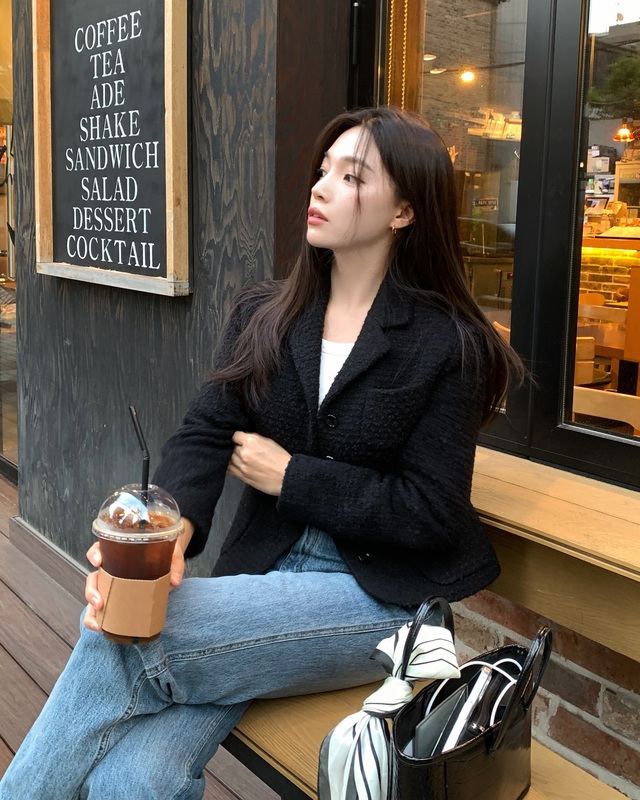 Sức mạnh của phối đồ: Biến quần jeans đơn giản trở nên sang xịn mịn hơn gấp bội với 10 công thức- Ảnh 1.