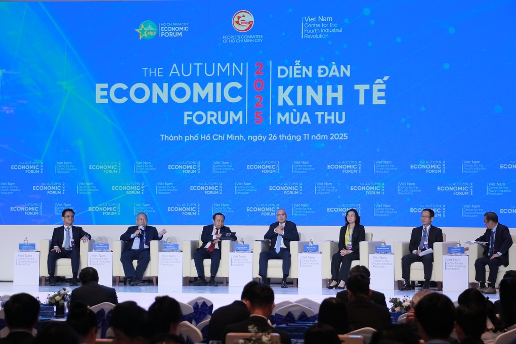 Bộ Tài chính: Đang huy động 8 triệu tỷ đồng vốn dành cho phát triển xanh - 1