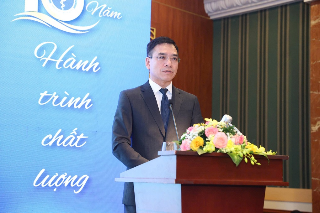 Bộ Y tế lý giải vì sao người Việt không còn ồ ạt ra nước ngoài điều trị - 1