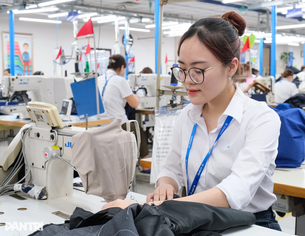 Bỏ quy định lương tối thiểu, chuyển xây dựng lương đủ sống được không? - 1