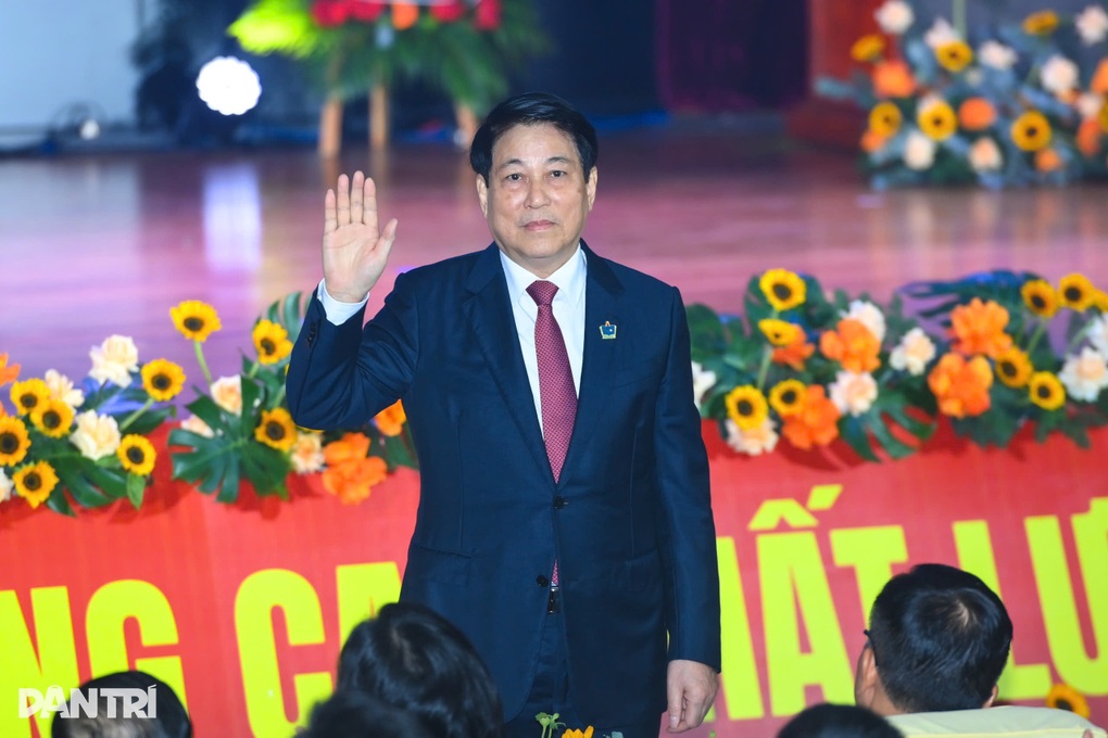 Bộ trưởng Bộ GDĐT: “Nhà giáo cũng cần tri ân xã hội” - 1