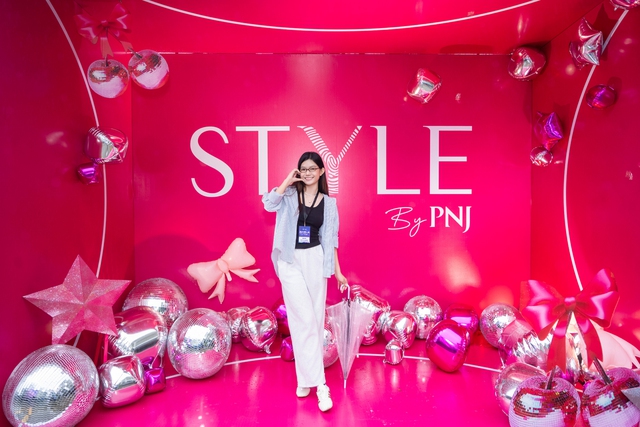 Bùng nổ đêm nhạc - thời trang, Single with STYLE 2025 chinh phục hàng nghìn bạn trẻ- Ảnh 1.