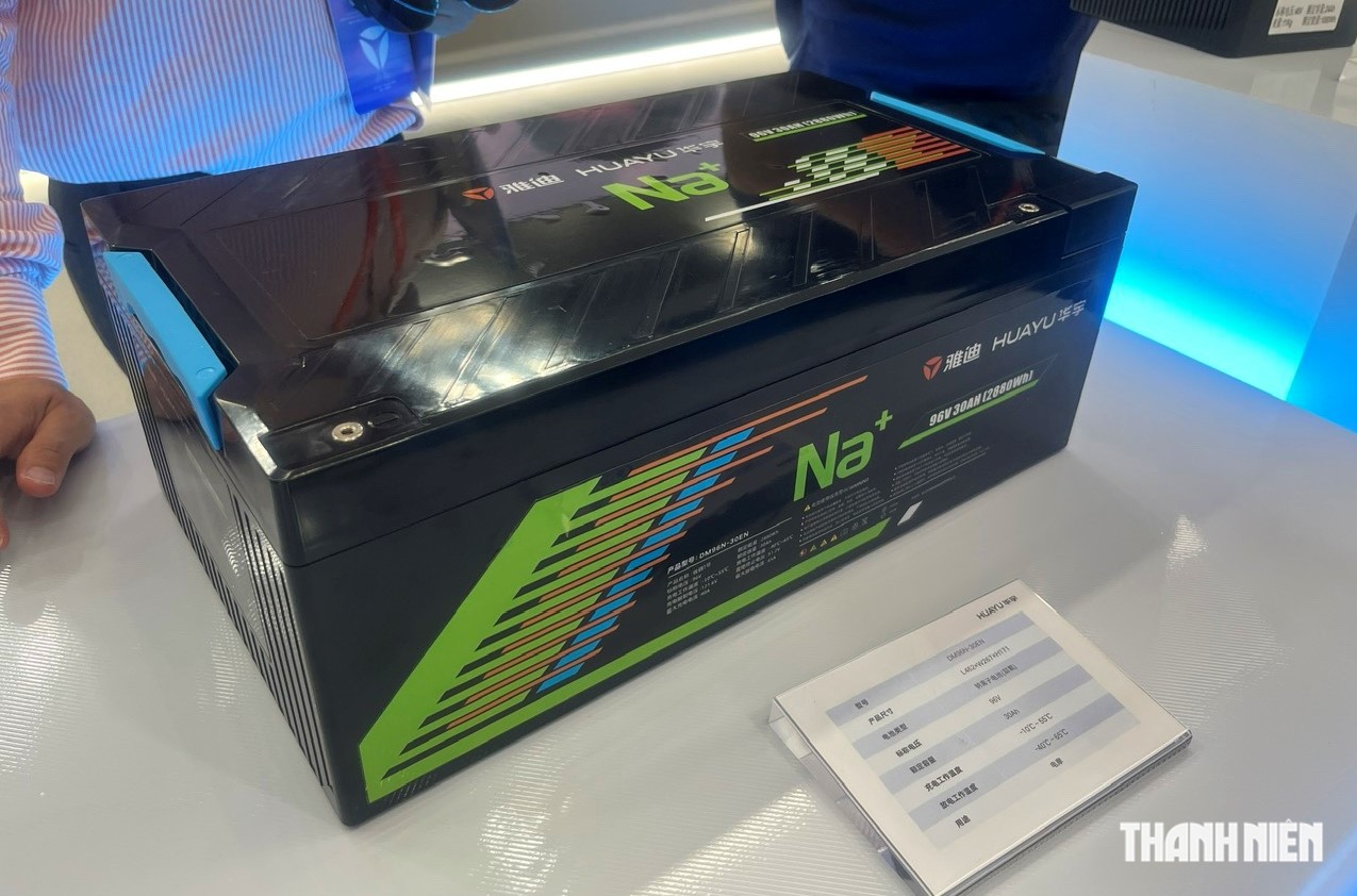 Pin natri-ion giảm rủi ro cháy nổ: Bước ngoặt mới cho ngành xe máy điện? - Ảnh 1.