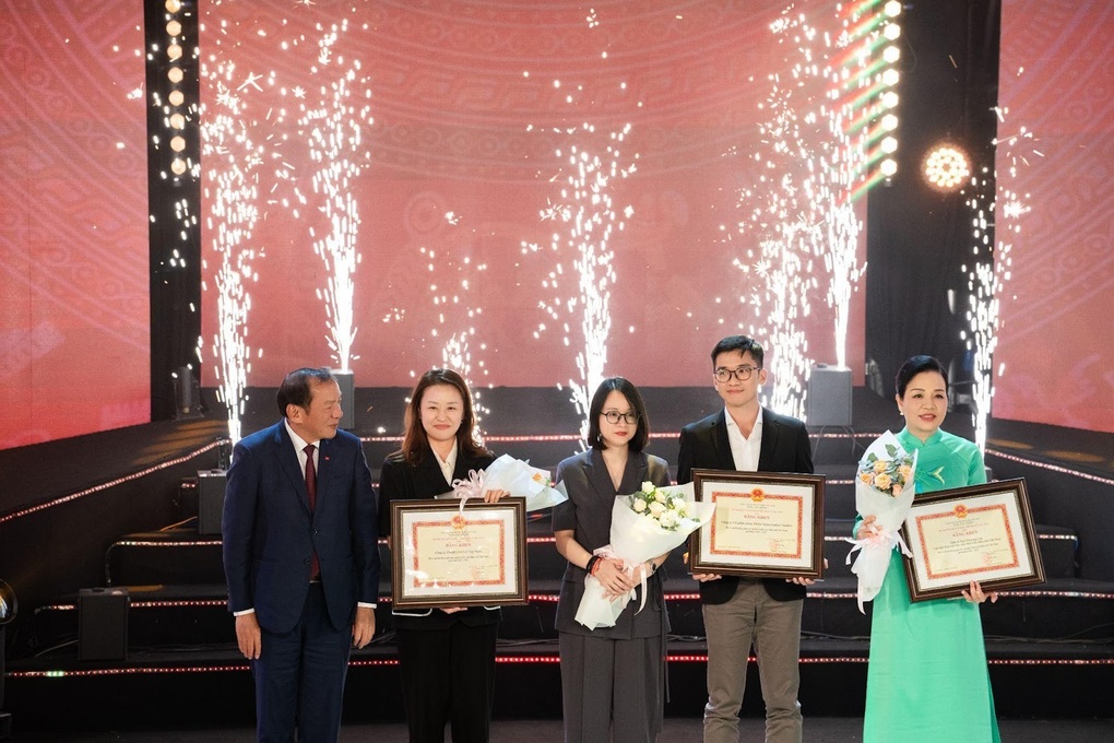 CGV nhận bằng khen “Đơn vị phát hành nhiều phim Việt Nam nhất giai đoạn 2023 - 2025” - 1