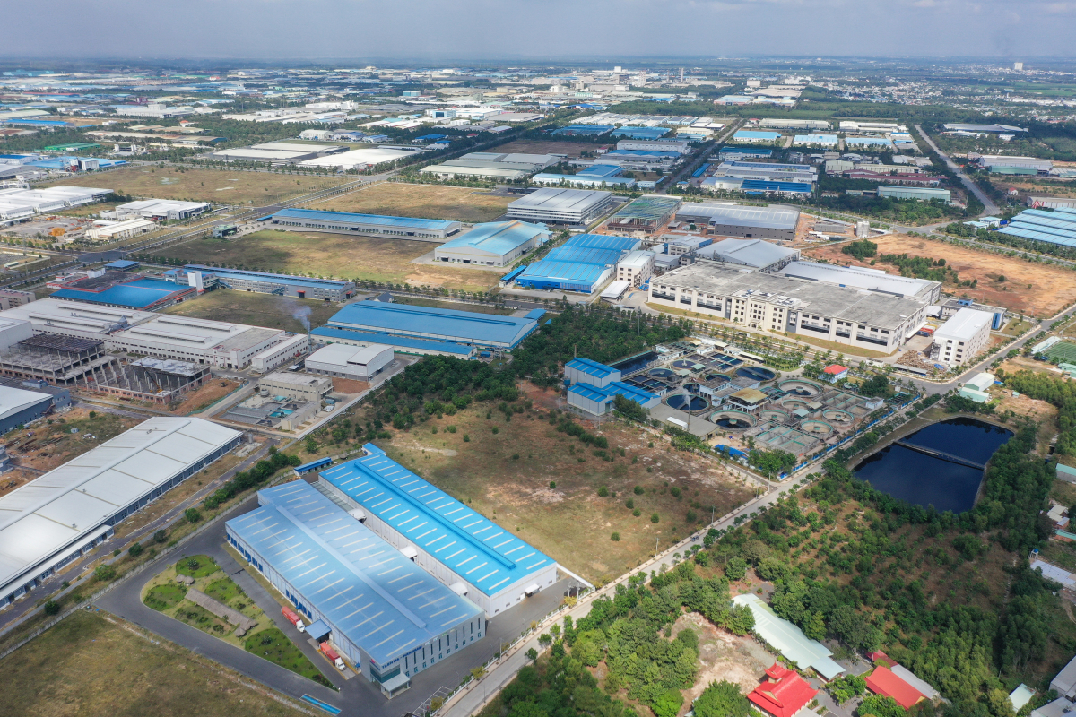 Cac cong ty bat dong san cong nghiep lai dam