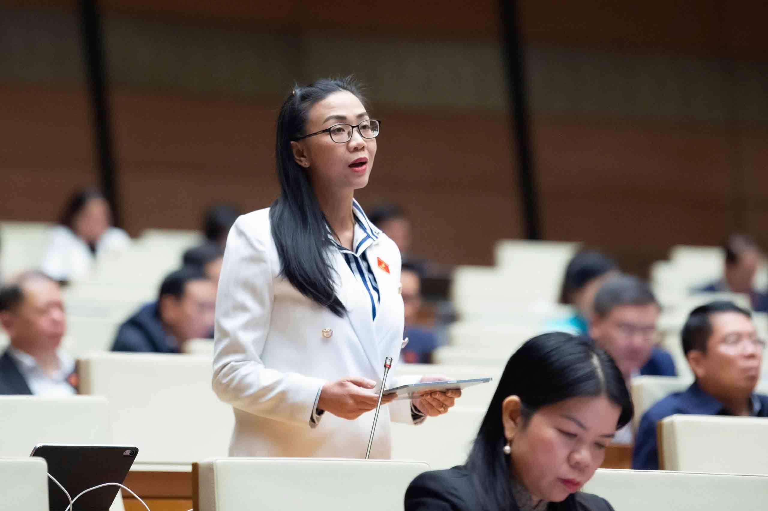 Các nền tảng số phải chia sẻ doanh thu với báo chí - Ảnh 1.