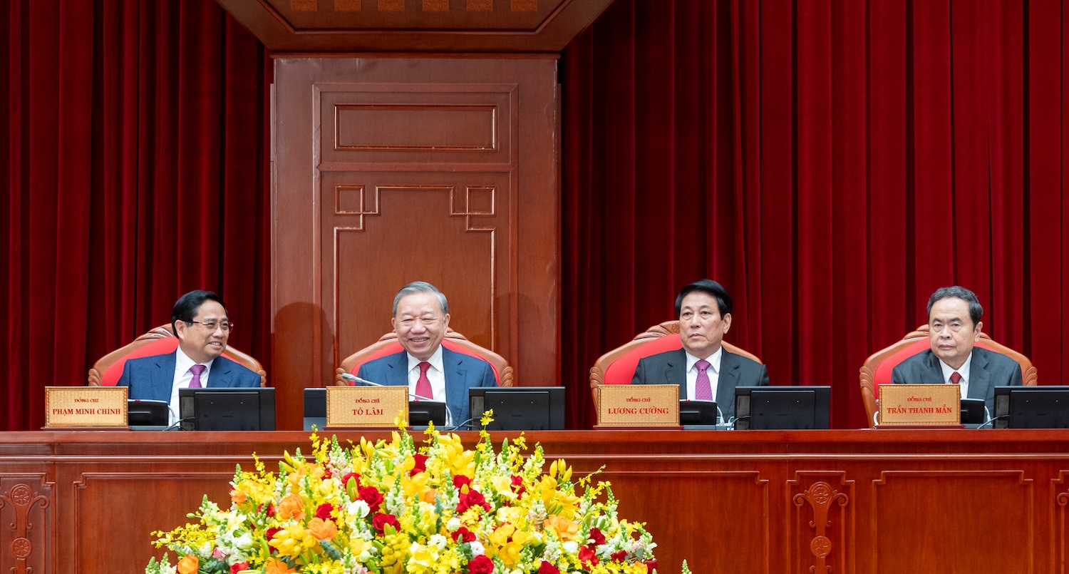 Các nội dung quan trọng về công tác nhân sự cấp cao tại Hội nghị Trung ương 14 1 Trung ương - Ảnh 1.