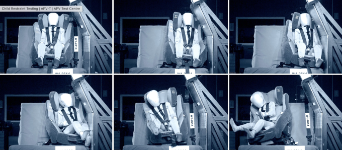 Thử nghiệm va chạm bên hông với ghế trẻ em tại Australia. Ảnh: Apvtestcentre
