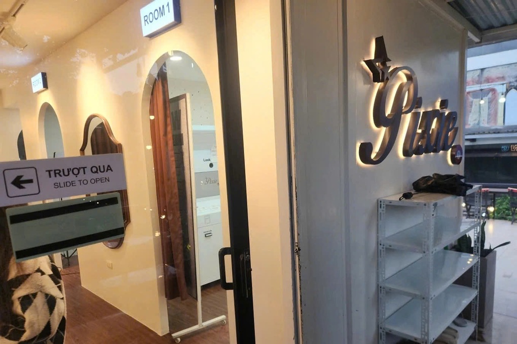 Camera ngụy trang được rao bán công khai: Làm gì để tránh bị quay lén? - 1