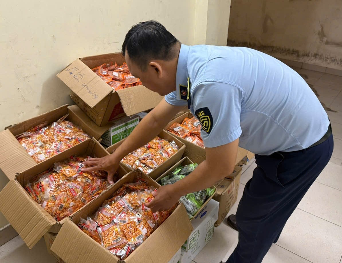 quản lý thị trường - Ảnh 1.