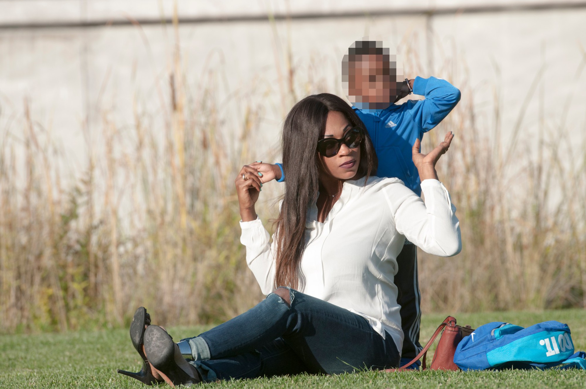 Cầu thủ nổi tiếng T. đã ngoại tình, còn ép tình nhân gửi ảnh khoả thân mới chịu chuyển tiền nuôi con ngoài giá thú- Ảnh 1.