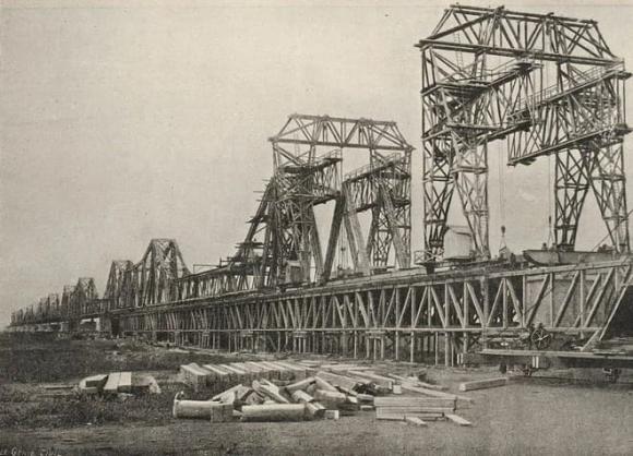 cầu long biên 1 tháp Eiffel nằm ngang, cầu long biên, cầu ở hà nội