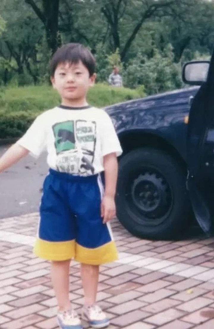 Chang trai mac do nu lam nghe kem danh gia