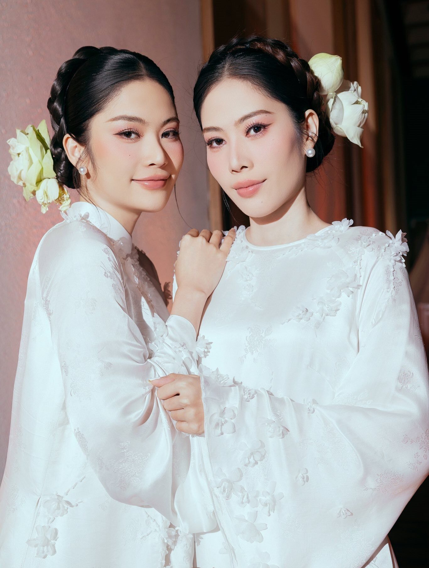 Chị ruột Nam Em: "Từ những vết sẹo của bạo lực gia đình, đã có lúc tôi cảm thấy đau đớn và gục ngã" 2 Chị ruột Nam Em: amp;#34;Từ những vết sẹo của bạo lực gia đình, đã có lúc tôi cảm thấy đau đớn và gục ngãamp;#34; - 1