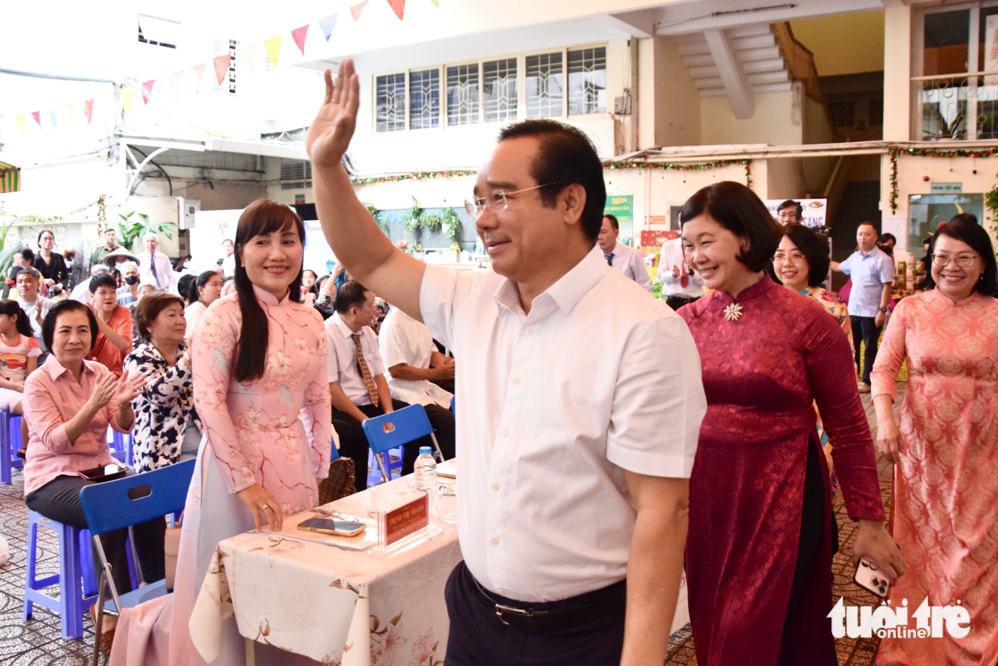 Bến Thành - Ảnh 1.