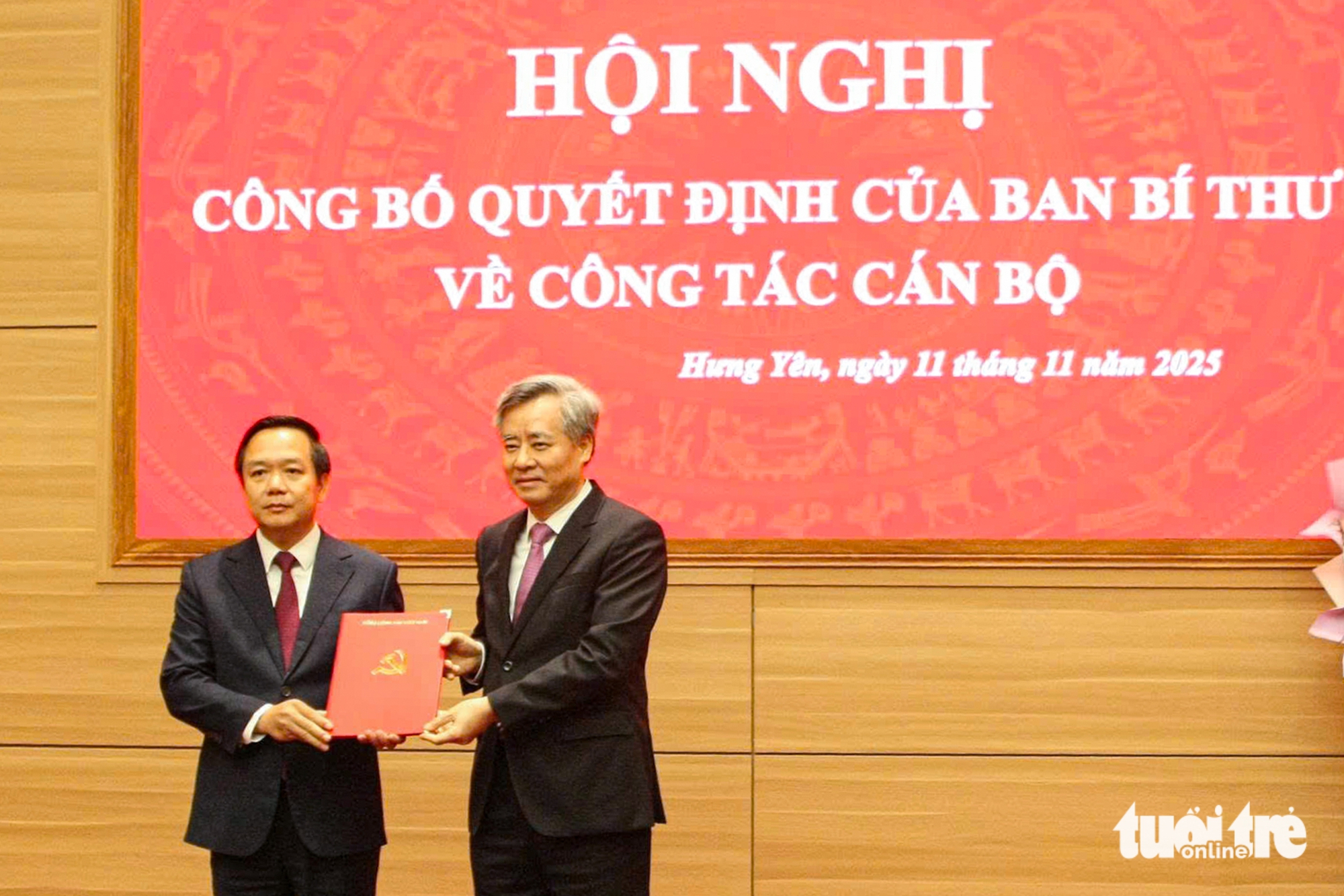 Chủ tịch UBND tỉnh Ninh Bình Phạm Quang Ngọc làm Phó bí thư Tỉnh ủy Hưng Yên - Ảnh 1.