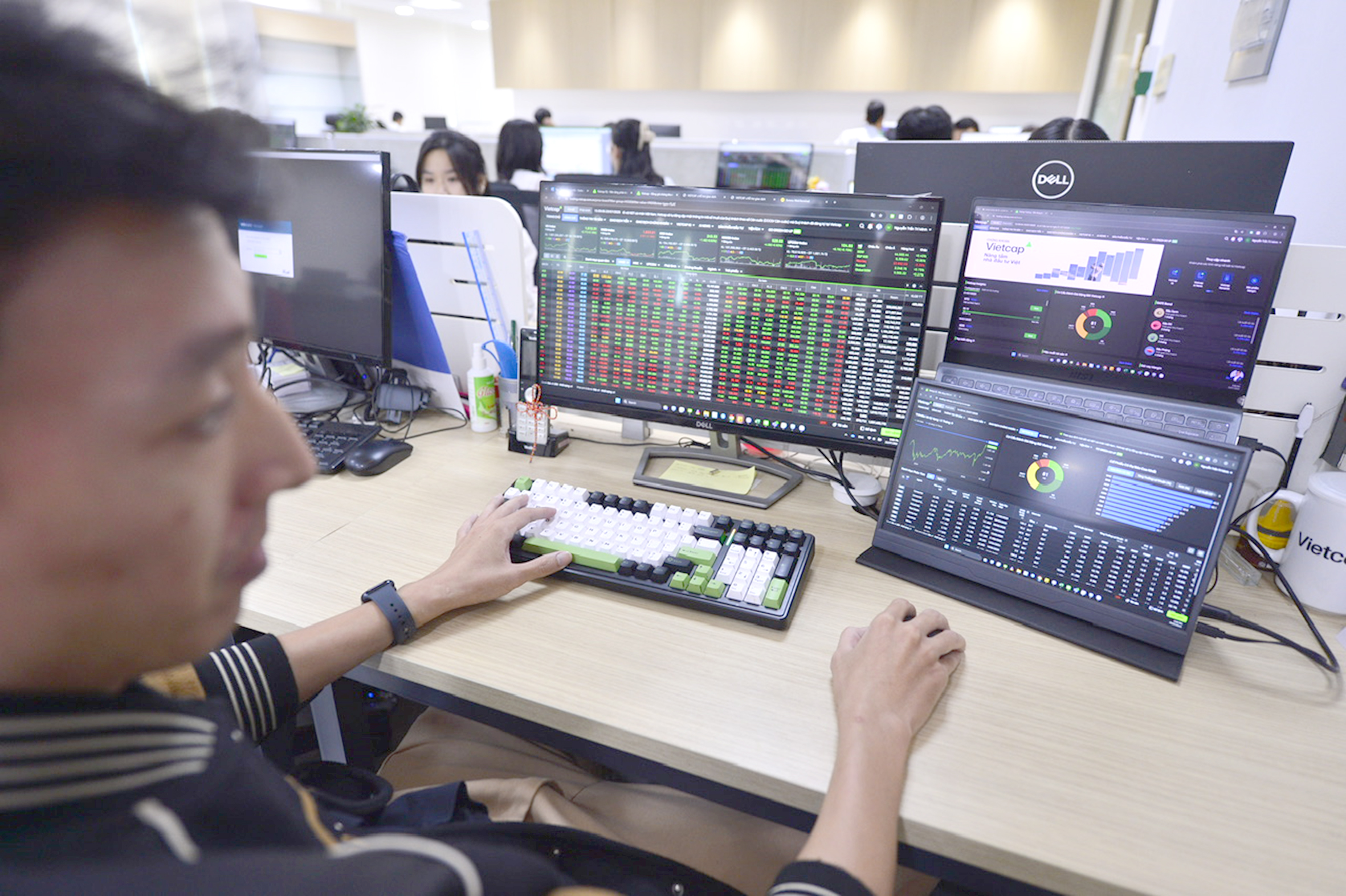 Chứng khoán khó 'về đích' 100% GDP? - Ảnh 1.