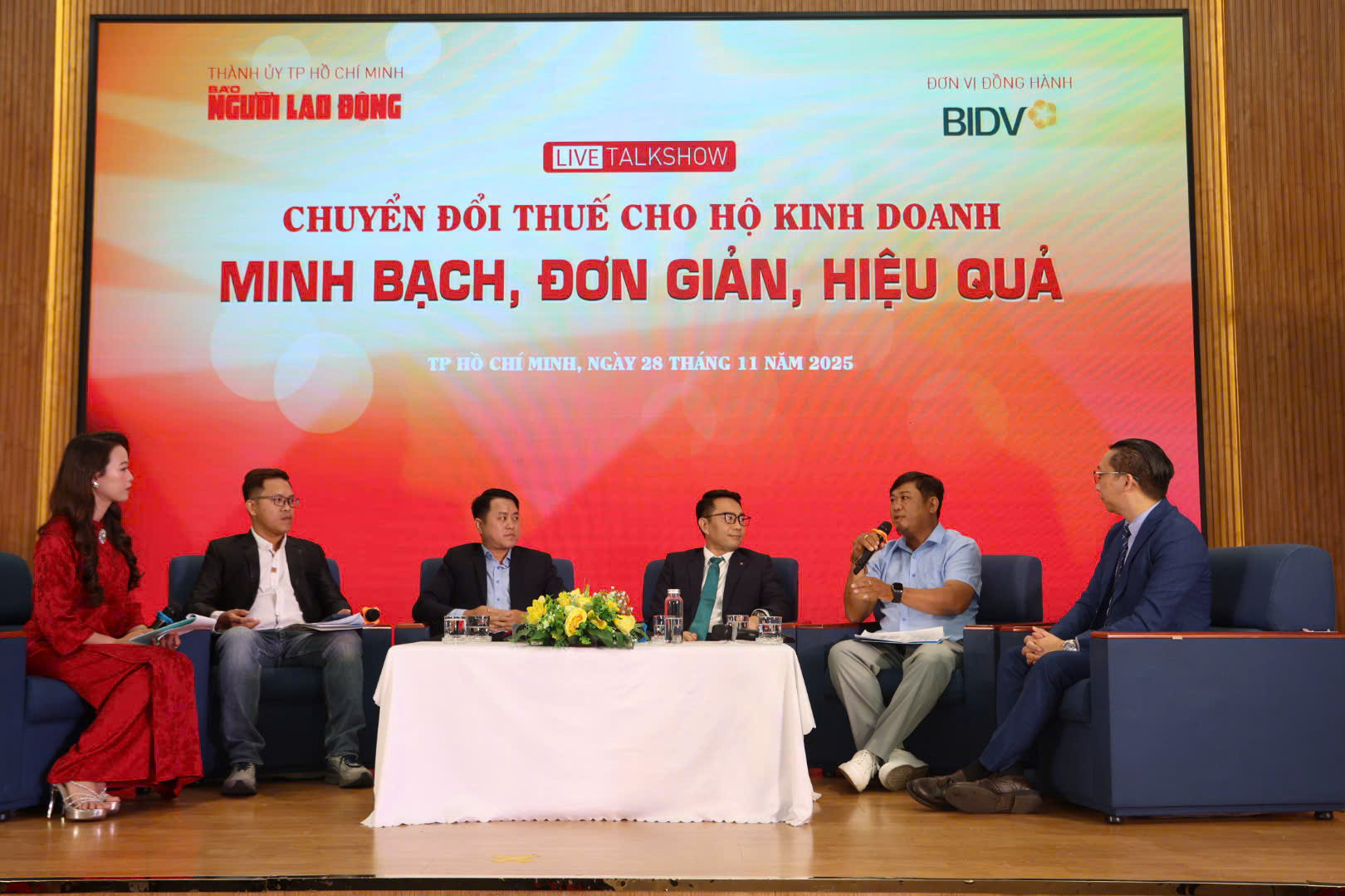 Chuyển đổi thuế cần đơn giản, hiệu quả 1 Chuyển đổi thuế cần đơn giản, hiệu quả - Ảnh 1.