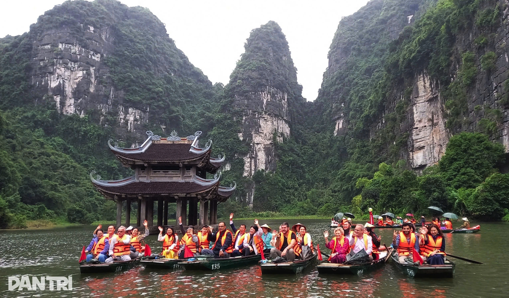 Chuyển tư duy “cho dân làm”, hướng đi mới giúp du lịch nông thôn bền vững - 1