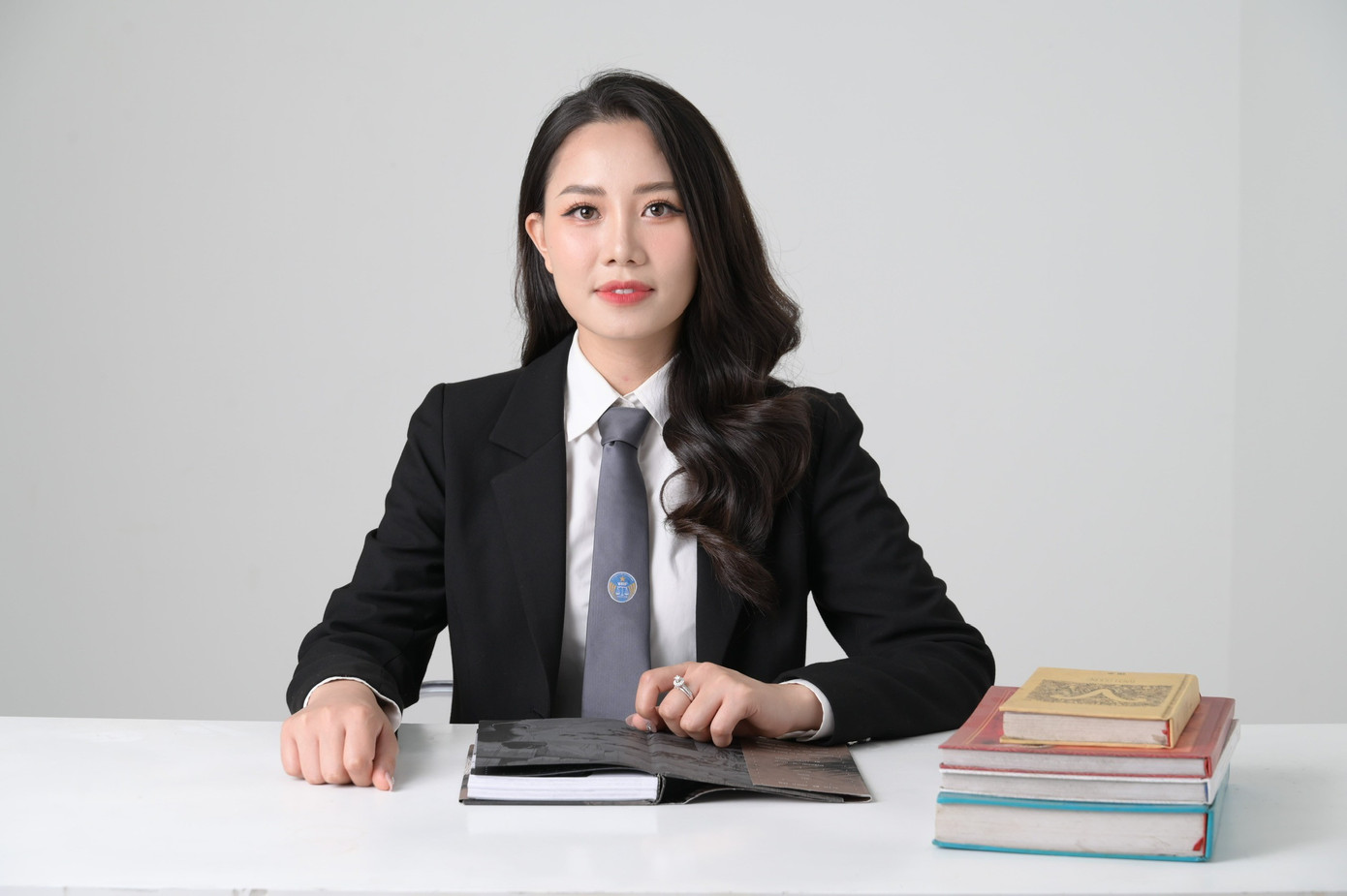 Vụ lộ clip người đàn ông ‘thân mật’ với nhiều phụ nữ: Có dấu hiệu của nhiều tội phạm khác nhau- Ảnh 1.