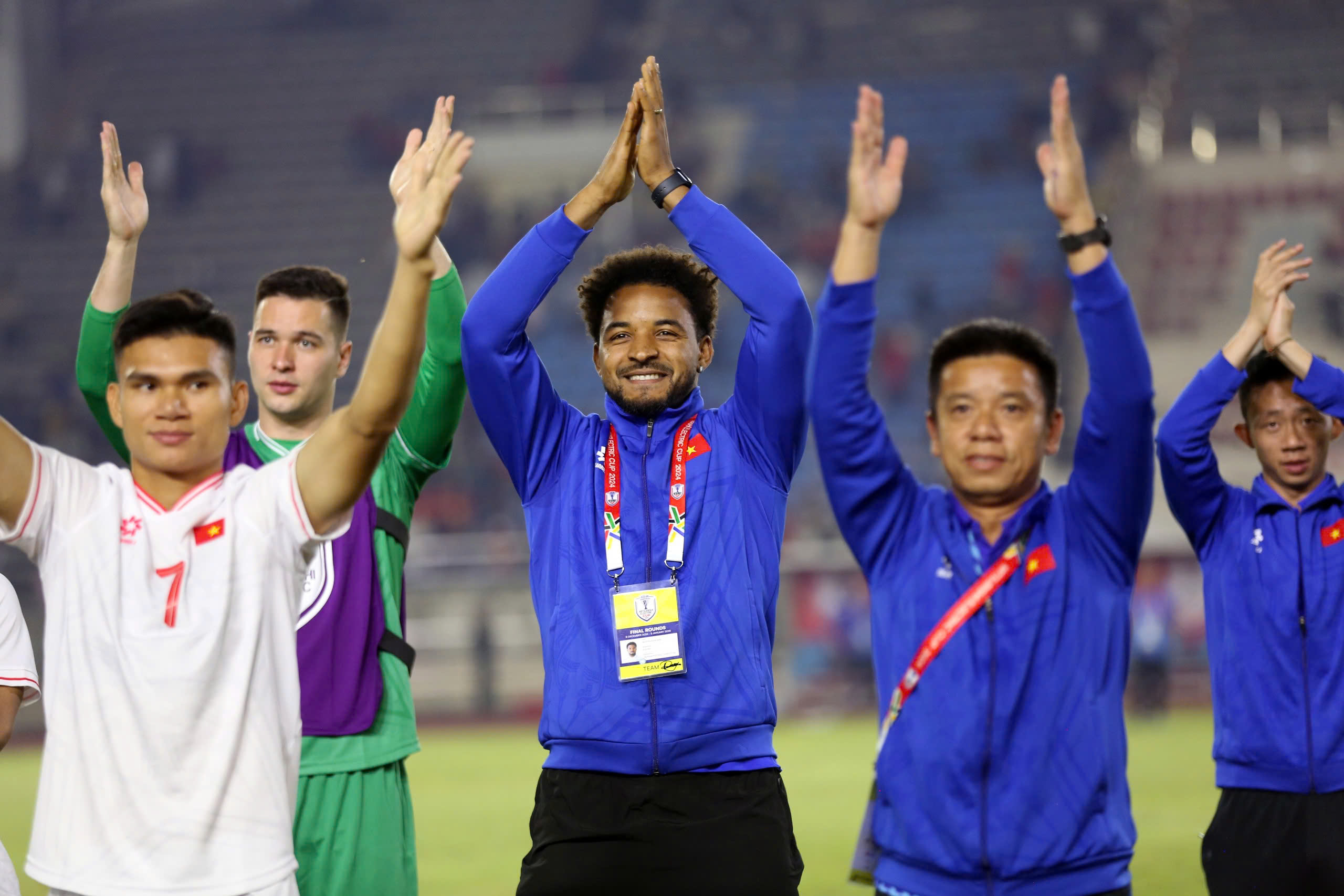 Đội tuyển Việt Nam xây hàng công cực mạnh cho AFF Cup: Có đủ Xuân Son và Hoàng Hên- Ảnh 2. Đội tuyển Việt Nam xây hàng công cực mạnh cho AFF Cup: Có đủ Xuân Son và Hoàng Hên- Ảnh 2.