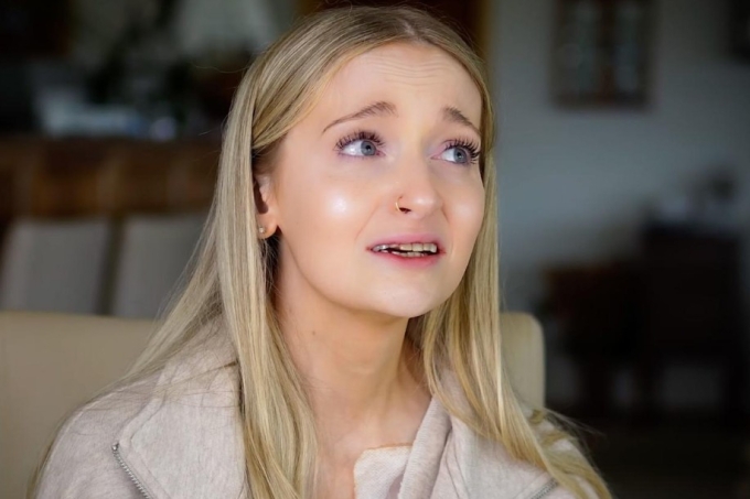 Annaliese muốn được giải thoát sau nhiều năm phải chịu đựng những cơn đau từ căn bệnh hiếm gặp. Ảnh: Annaliese Holland