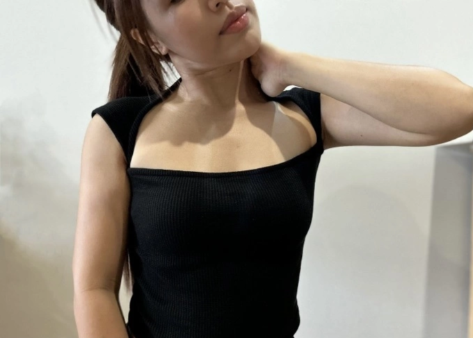 Đau cổ vai gáy là tình trạng thường gặp, có thể xảy ra ở mọi người, đặc biệt dân văn phòng. Ảnh minh họa: Ngọc Phạm