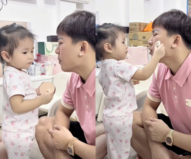 Con gái Châu Khải Phong trang điểm cho bố.