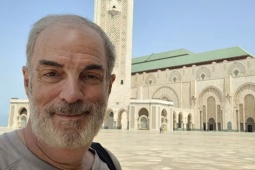 Hành trình tìm cha mẹ ruột bằng xét nghiệm ADN trải dài qua 3 châu lục