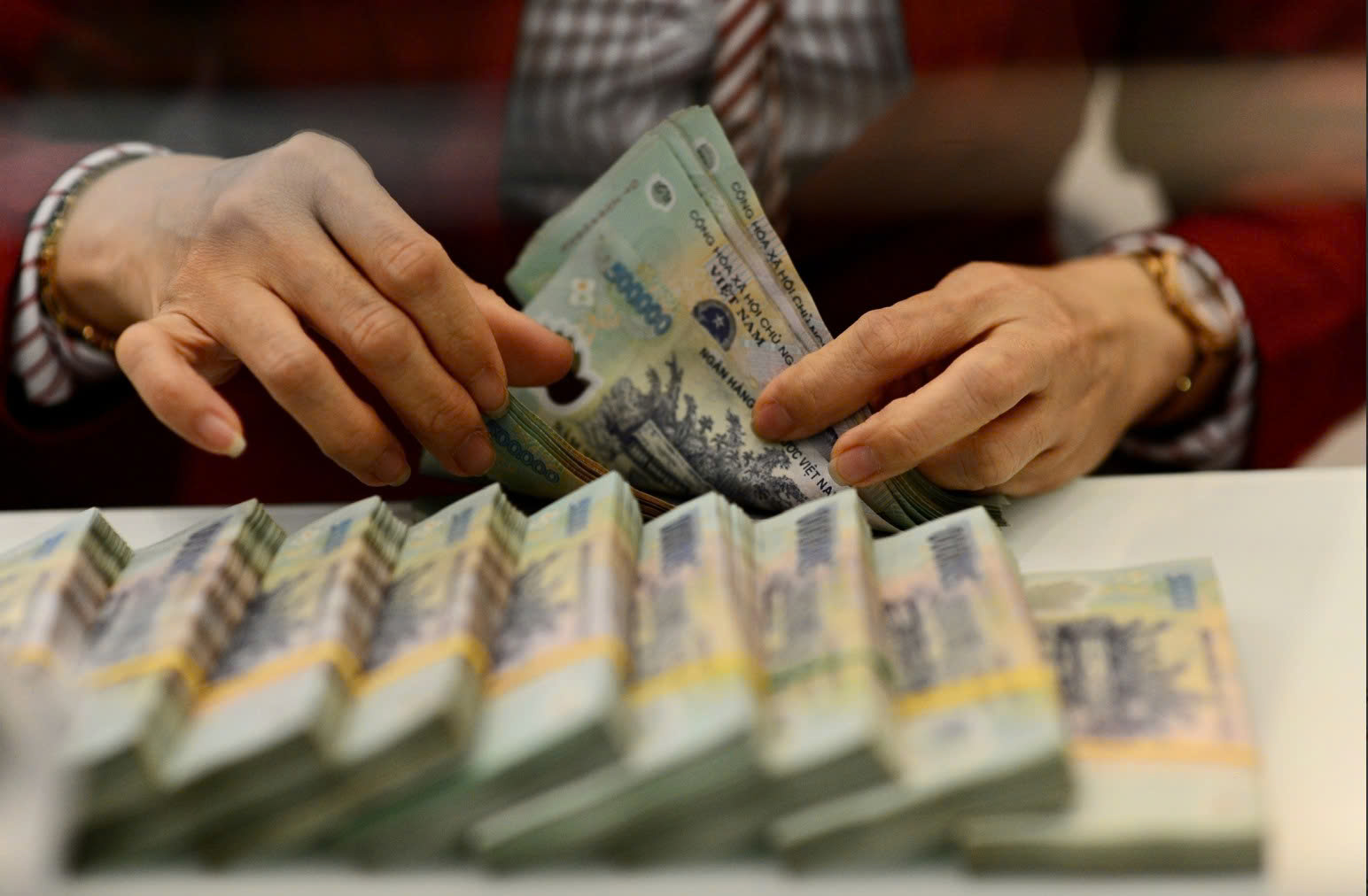 Cơn mưa cổ tức tiền mặt từ các đại gia Việt: Có nơi sắp chi hơn 6.000 tỉ đồng 1 Cơn mưa cổ tức tiền mặt từ các đại gia Việt: Có nơi sắp chi hơn 6.000 tỉ đồng - Ảnh 1.