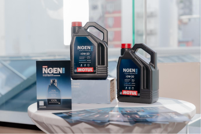Dòng dầu nhớt NGEN Hybrid được Motul phát triển riêng cho xe xăng lai điện. Ảnh: Motul