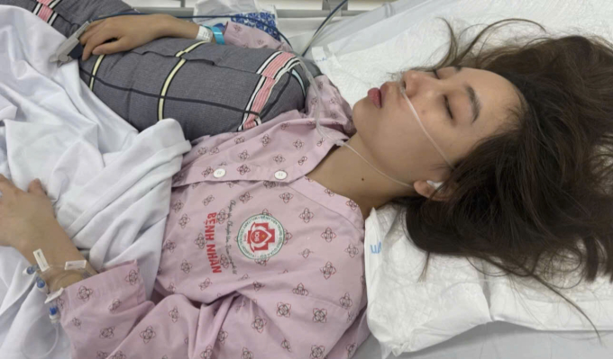 Khánh Linh thời điểm điều trị tại Bệnh viện 108. Ảnh: Nhân vật cung cấp