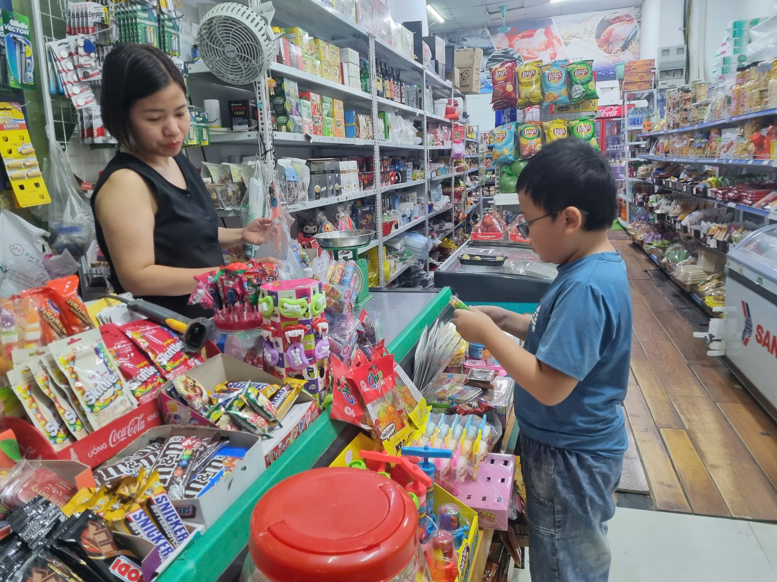  Cục Thuế nói về nâng ngưỡng doanh thu miễn thuế với hộ kinh doanh - Ảnh 1.