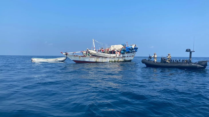 Cướp biển Somalia tái xuất, thế giới lo lắng - Ảnh 1.