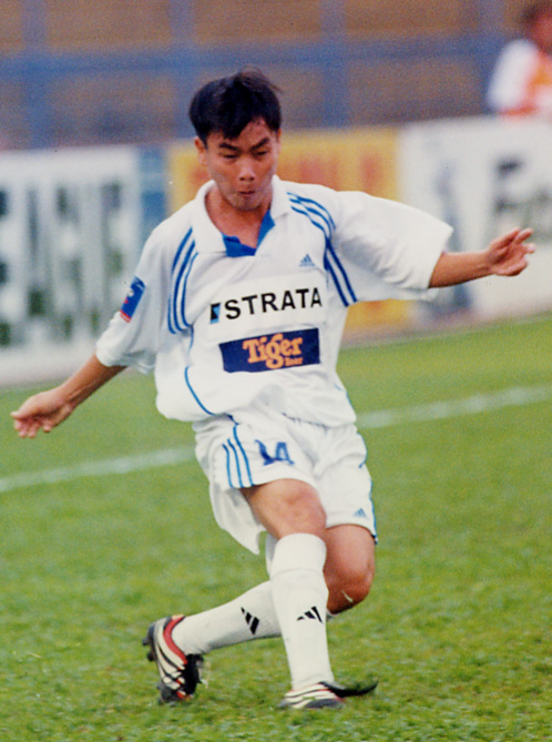 Cựu Vua phá lưới bóng đá Việt Nam, 'Tiếu già' Hồ Văn Lợi không còn nữa- Ảnh 1.