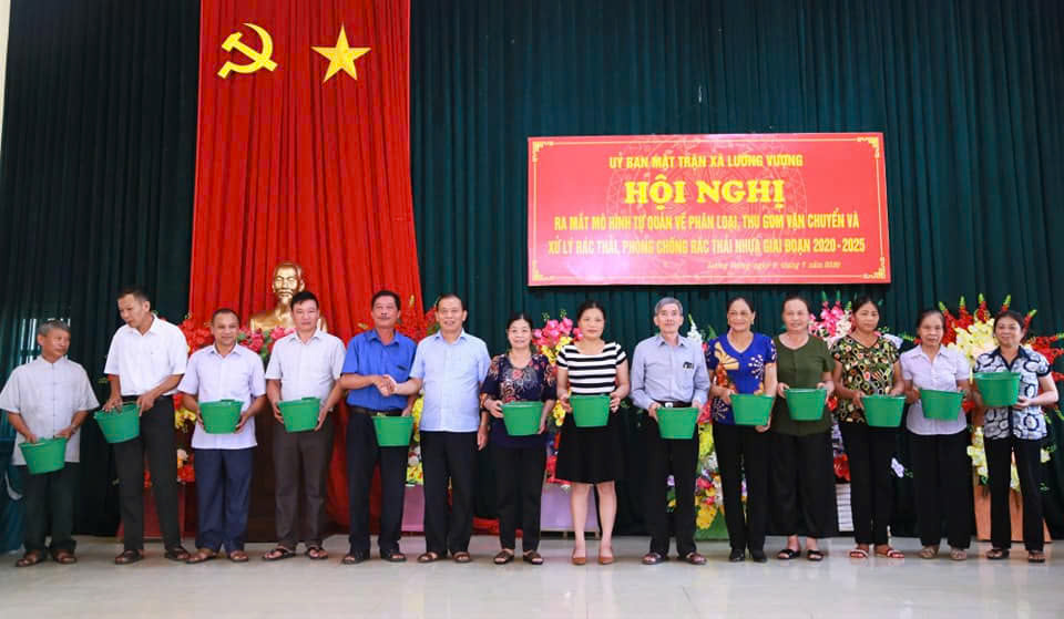 CUỘC THI LÒNG TỐT QUANH TA LẦN 4: Cựu chiến binh biến rác thải thành 