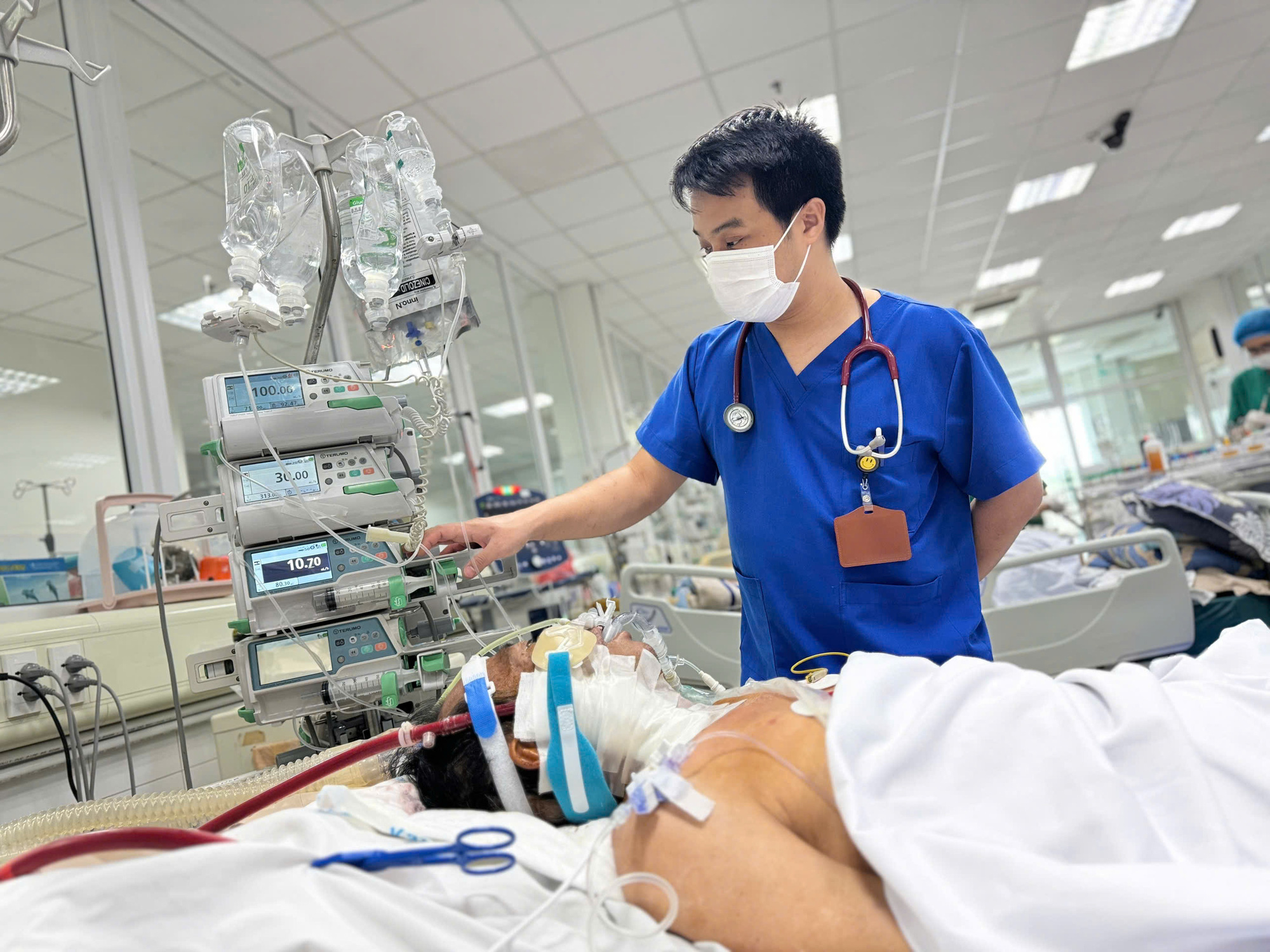 Đã có hơn 132.000 ca mắc cúm mùa, 3 người chết - Ảnh 1.