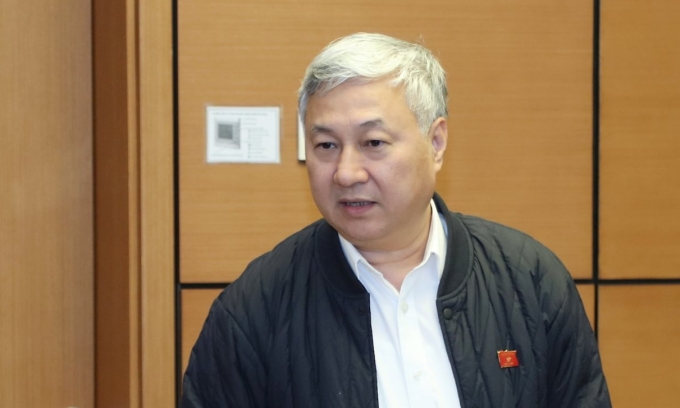 Ủy viên Ủy ban Công tác đại biểu Trần Văn Lâm phát biểu chiều 5/11. Ảnh: Đai biểu Nhân dân