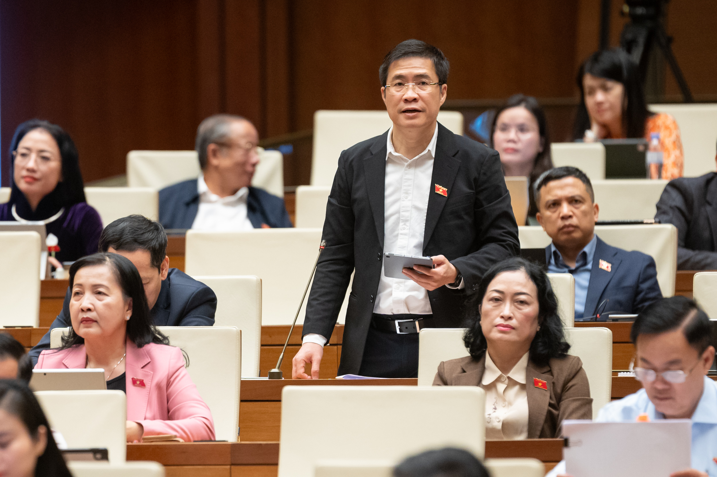 Đại biểu Quốc hội đề xuất bổ sung quyền của cơ quan báo chí về sở hữu trí tuệ  - Ảnh 1.