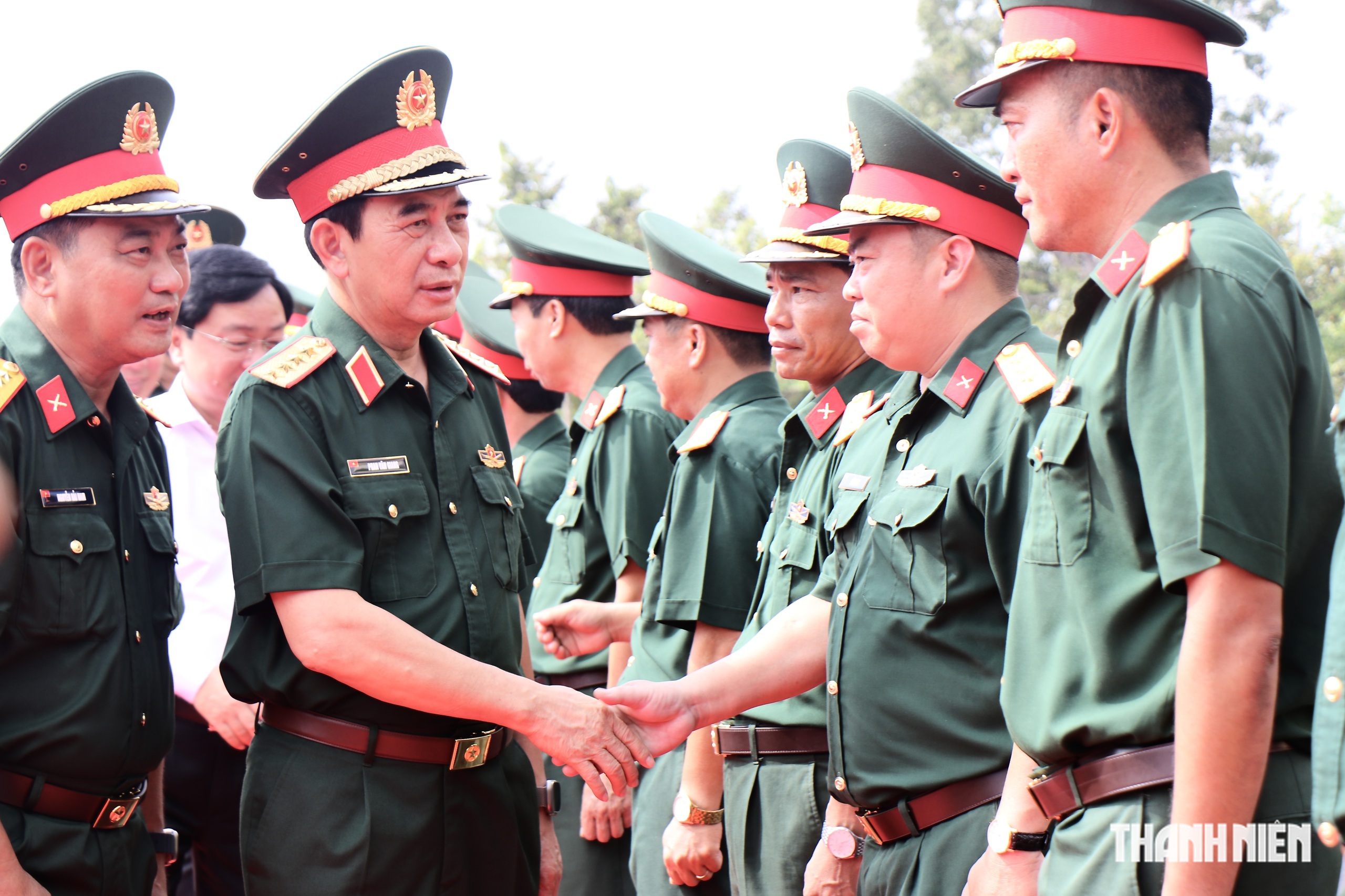 Đại tướng Phan Văn Giang làm việc với Sư đoàn 5, Quân khu 7 - Ảnh 1.